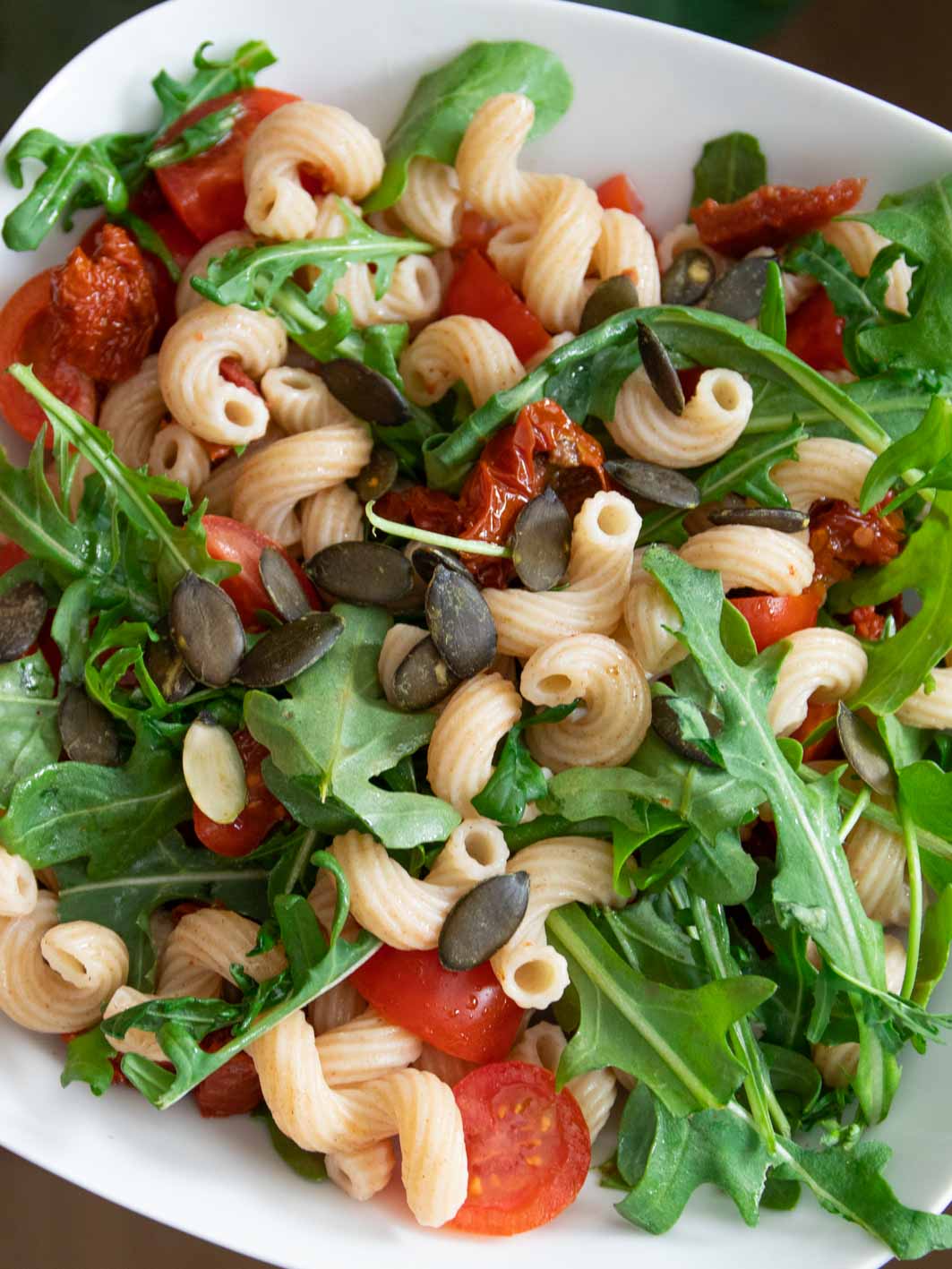 Nudelsalat mit getrockneten Tomaten Rezept 4-3-2 Nudelsalat mit getrockneten Tomaten Rezept