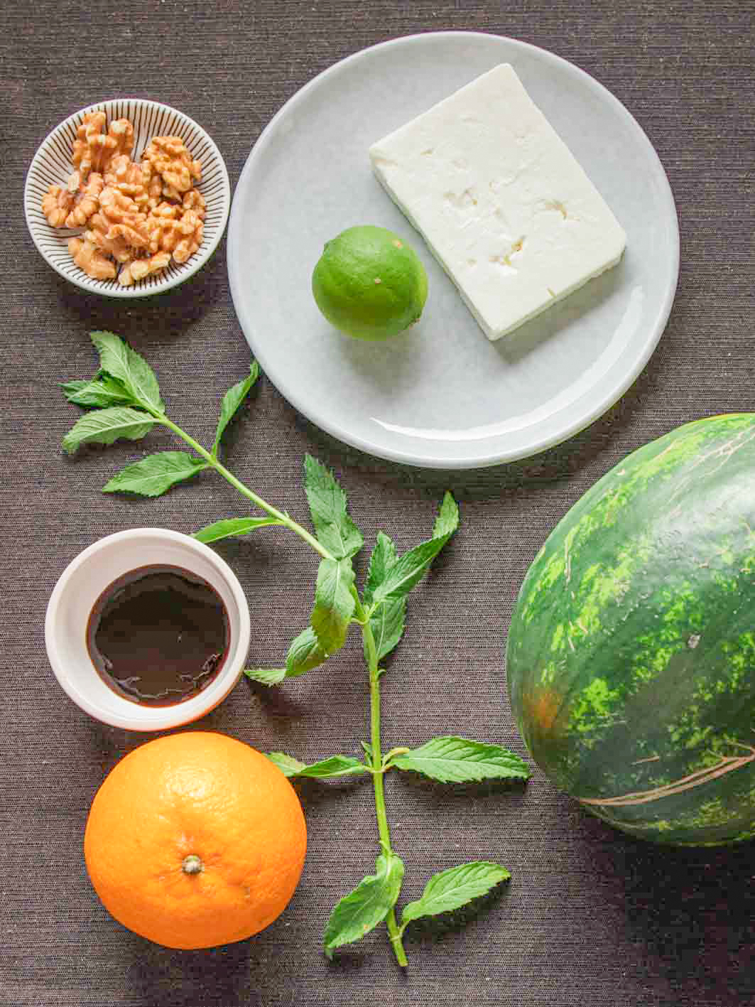 Wassermelonen Feta Salat mit Balsamico und Minze