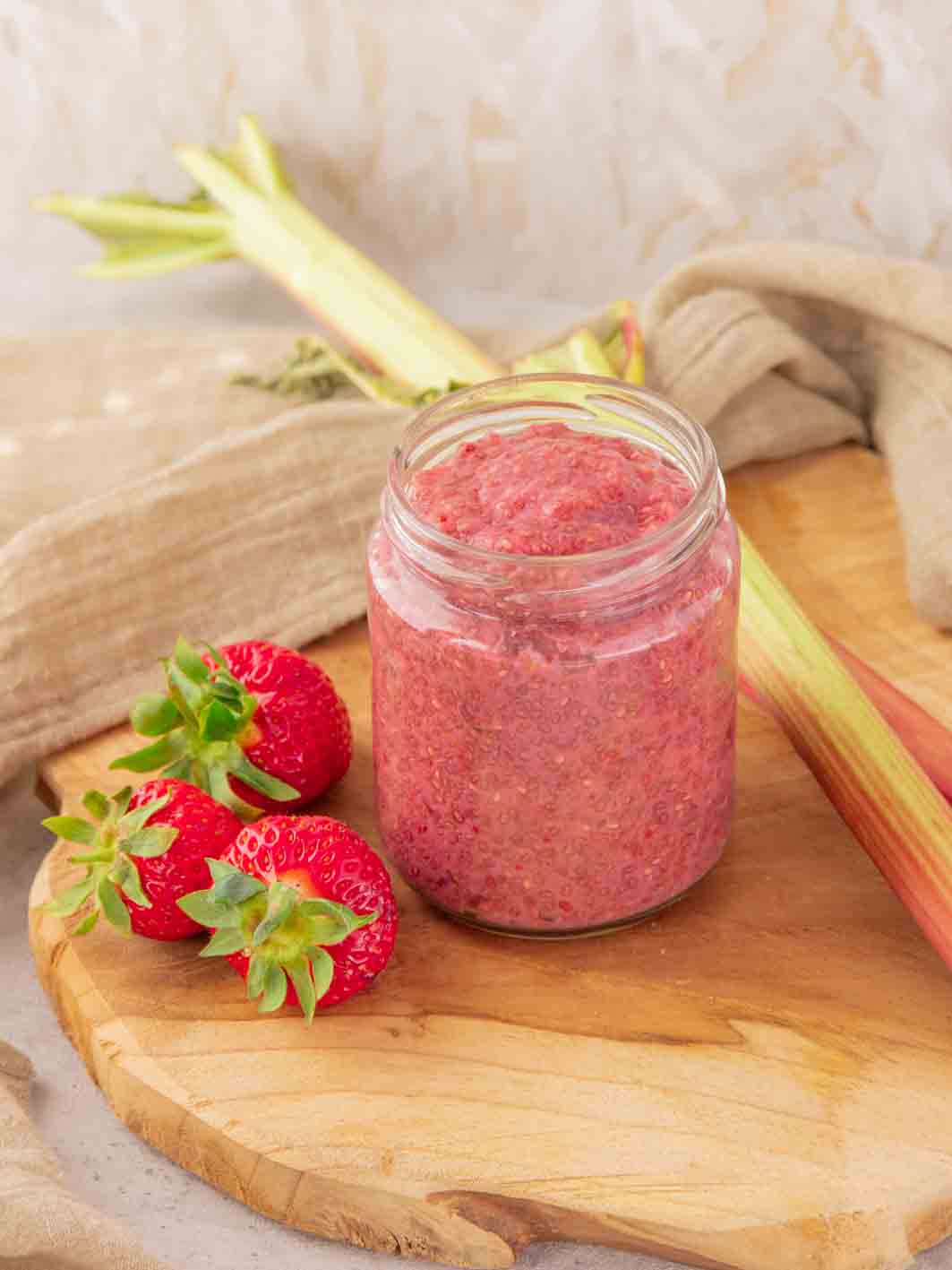 Kalorienarme Rezepte - Erdbeer Rhabarber Marmelade ohne Zucker